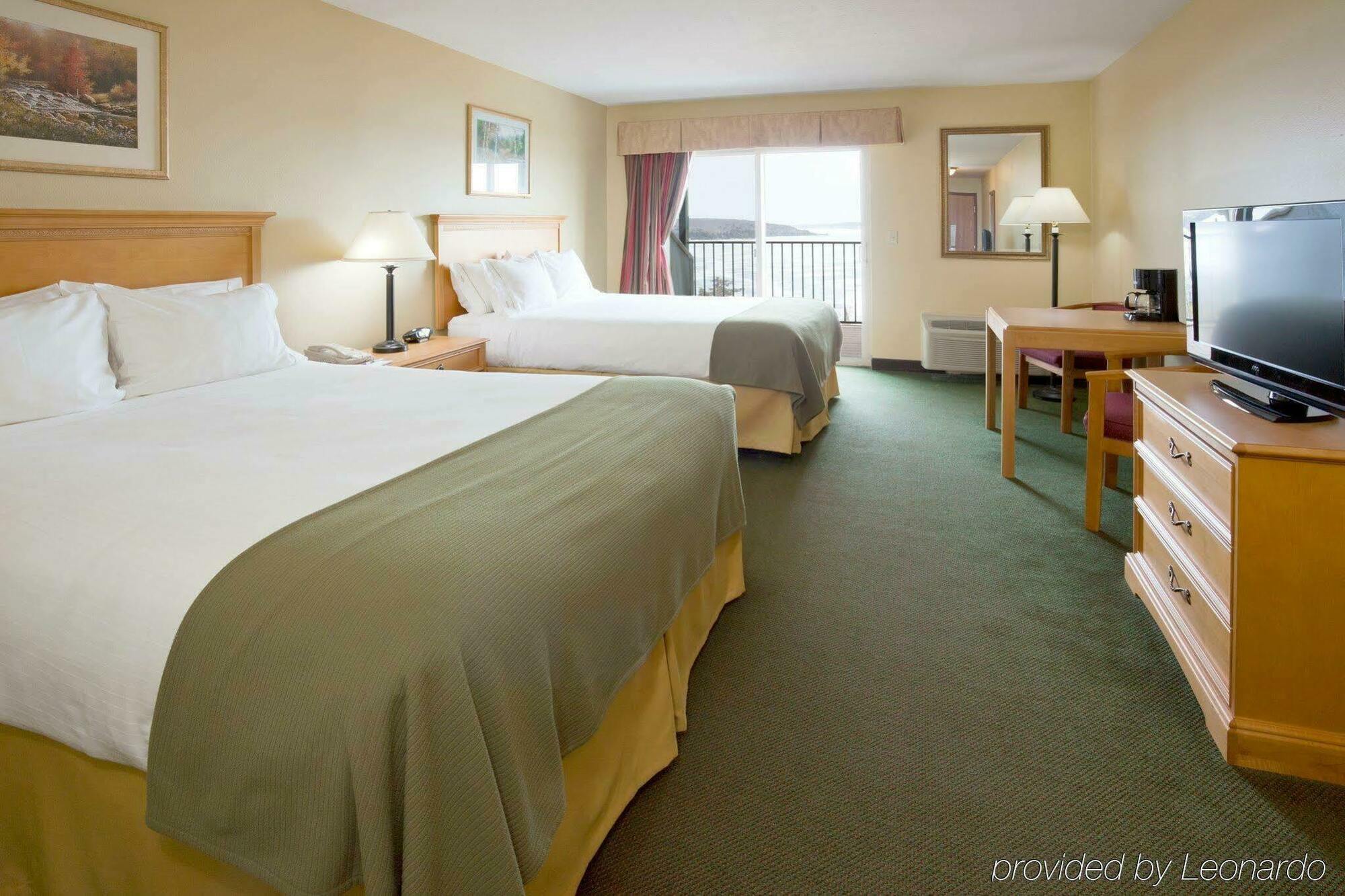 Holiday Inn Express Munising-Lakeview, An Ihg Hotel Zimmer foto