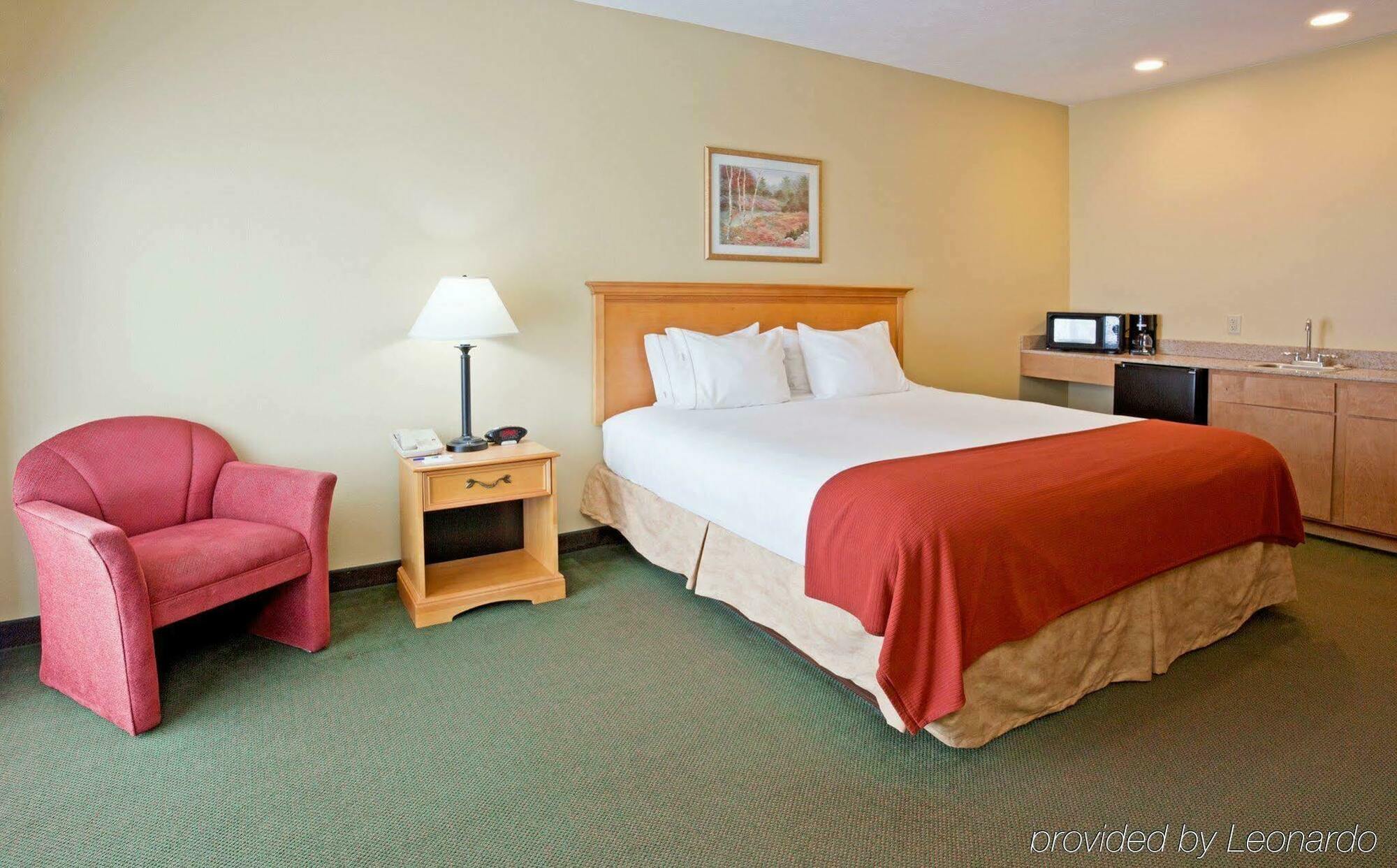 Holiday Inn Express Munising-Lakeview, An Ihg Hotel Zimmer foto